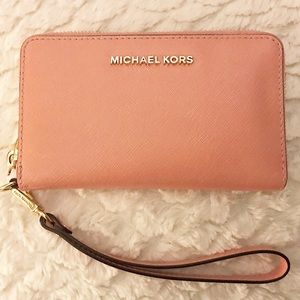 Michael Kors Jetset wallet /wristlet